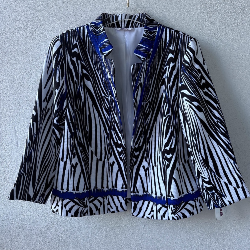 Alia Zebra Print Jacket Size 12 NWT Lined Black White Blue career Office Church